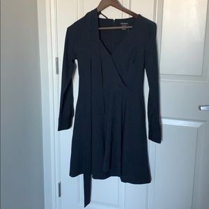 Brand new Club Monaco dress with belt